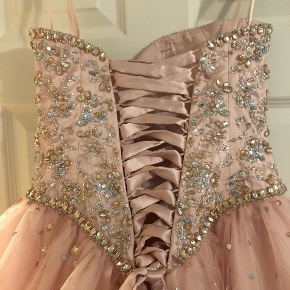 Baby Pink / Blush Prom / Quinceñera Dress ! - Picture 4 of 8